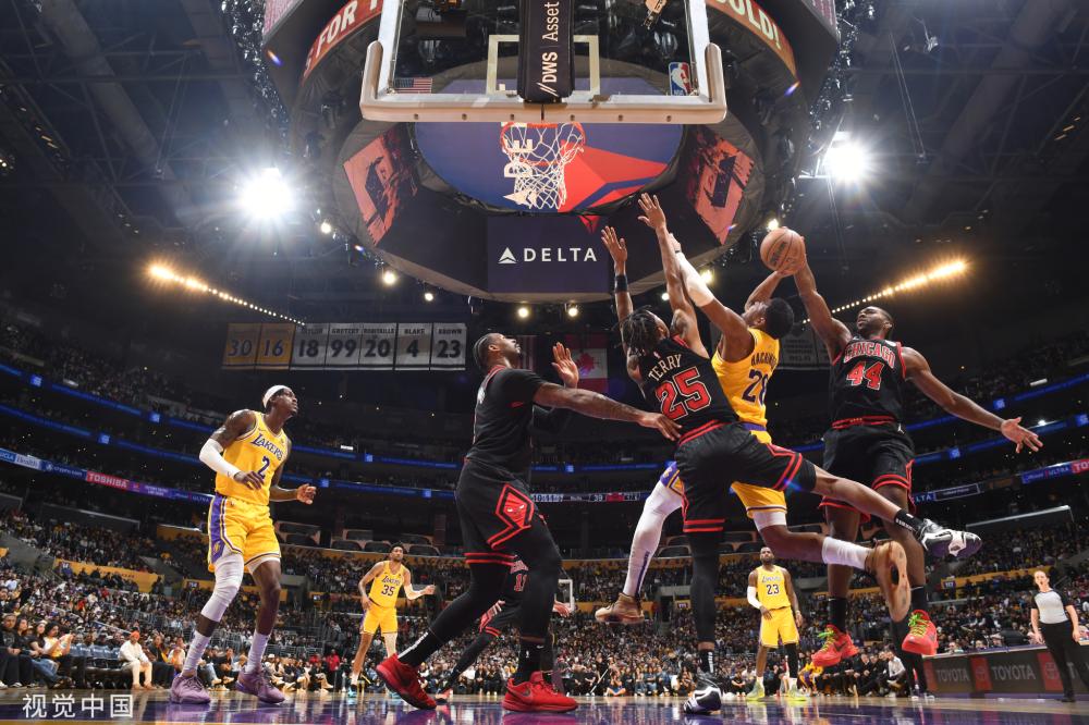 转会市场的 转会市场的